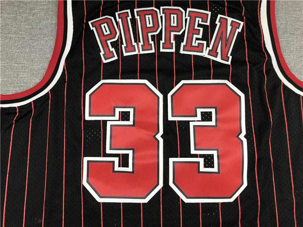 Chicago Bulls Scottie Pippen #33 1995-96 NBA Retro Embroidered Jersey – Sizes S-XXXL