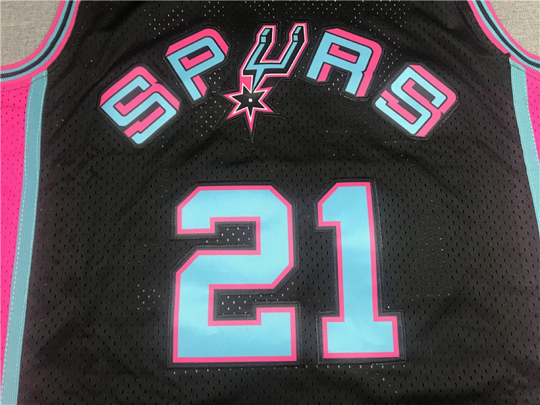Tim Duncan #21 San Antonio Spurs Retro NBA Jersey – Sizes S–XXXL